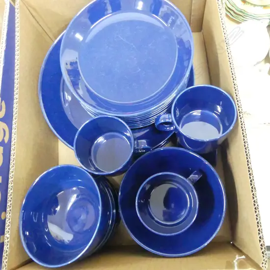 PART ARABIA DINNER SERVICE DARK BLUE COULOR