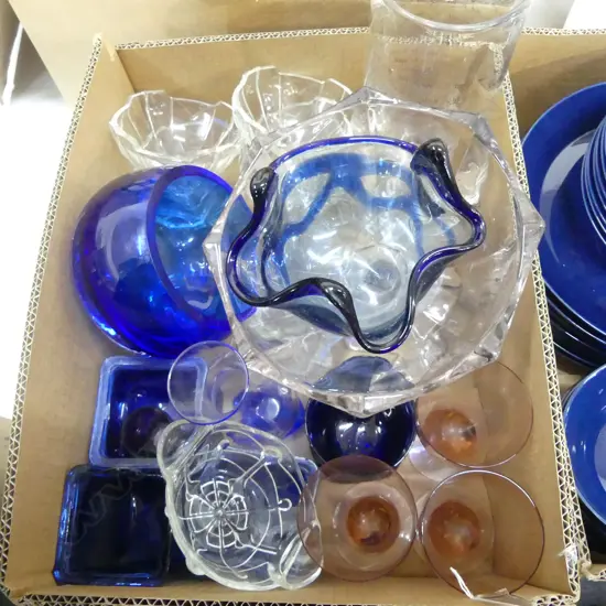 BOX LOT BLUE GLASS CLEAR GLASS TEC