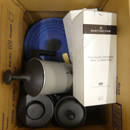 BOX LOT ENAMEL CASAROL 4 COFFEE PERCS & 2 WINE TUMBLERS