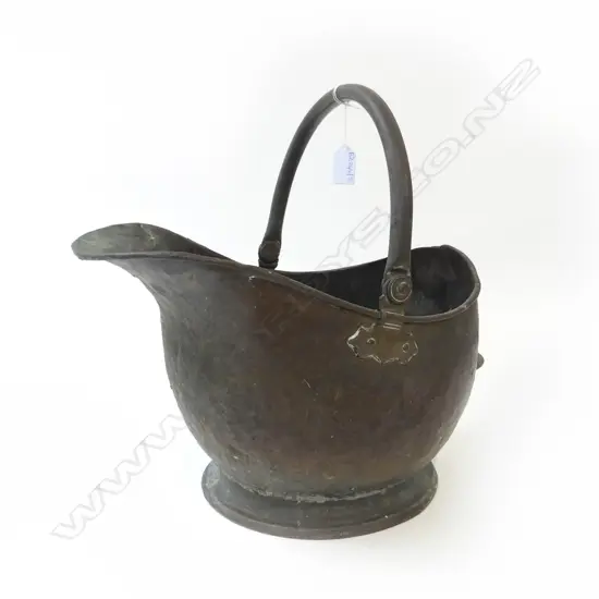 RUSTIC VINTAGE COAL BUCKET AF