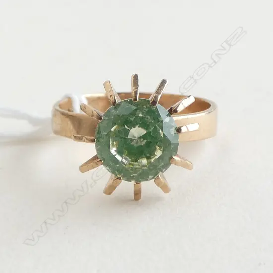 9ct YELLOW GOLD & PALE COLOURED GEMSTONE RING 4.52gms SIZE T