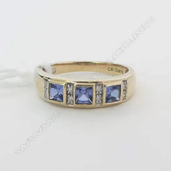 9CT  CREATED SAPPHIRE & DIAMOND RING, 2.9grms SIZE R