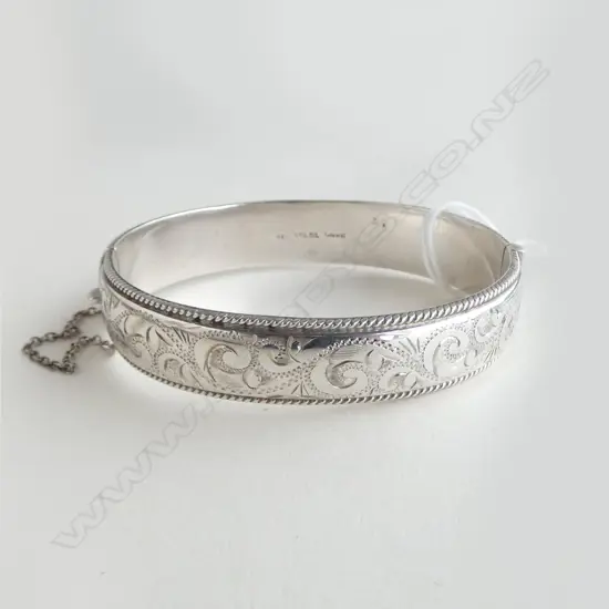 SILVER HALF ENGRAVED HINGED BRACELET by H & S. NZ made. Fine rope twist border