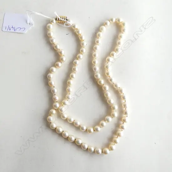 PEARL NECKLACE w. 14CT CLASP L.750mm