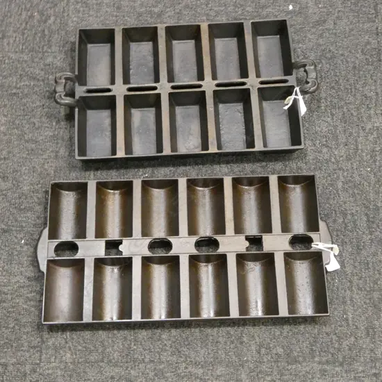 (1406/2456) 2 OLD CAST IRON GEM IRONS LARGEST L.410mm