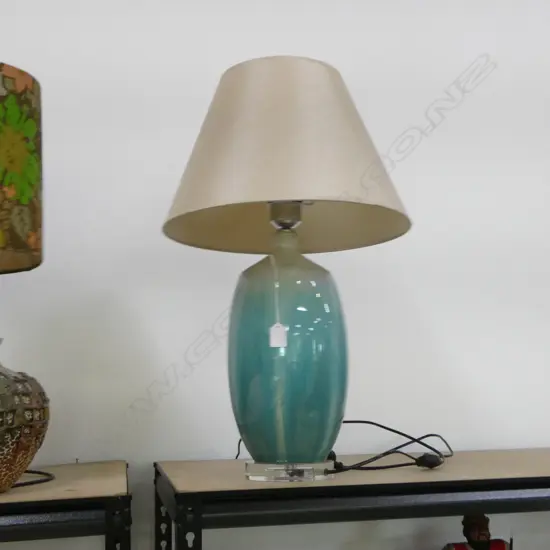 QUALITY MODERN TABLE LAMP H.660mm