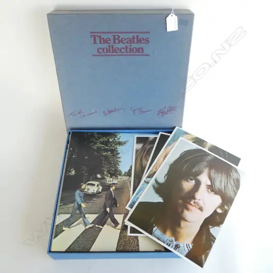 THE BEATLES COLLECTION/13 RECORDS WITH 4 PHOTOS