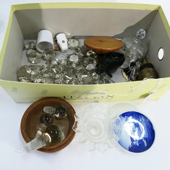 BOX CRYSTAL LAMP PARTS: DISHES & DROPS ETC SMALL BOXES + STOPPERS