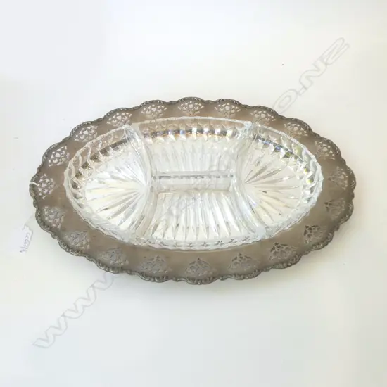 SILVER PLATE OVAL DISH w. 4 GLASS BOWLS 410x280mm