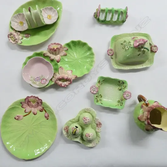 10 PCES GREEN CARLTON WARE