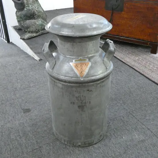 (3596) LG STEEL WHITING 20 QTS MILK CAN H.520mm