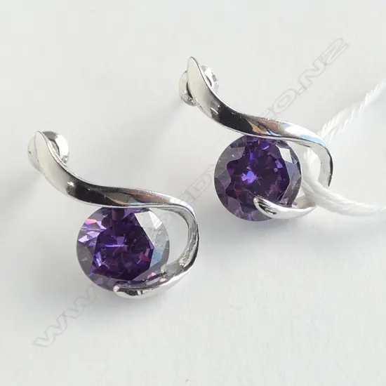 PAIR COSTUME PURPLE STONE EARRINGS