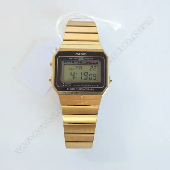 VINTAGE CASIO DIGITAL GENTS WRISTWATCH ALARM/CHRONOGRAPH gold plated