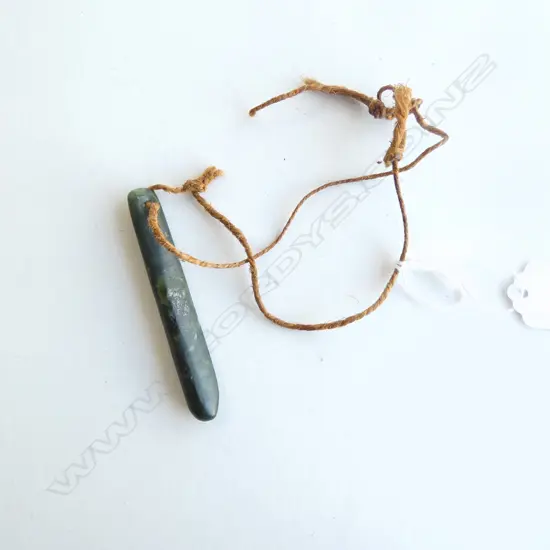 MAORI POUNAMU KURU PENDANT hourglass suspension hole L.85mm