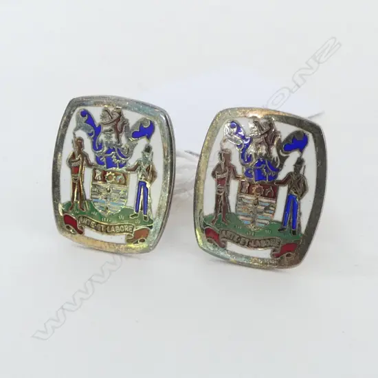 PR VINTAGE SILVER 'PERFECTION' with enamelled ARMORIAL CREST 'ARTE ET LABORE'
