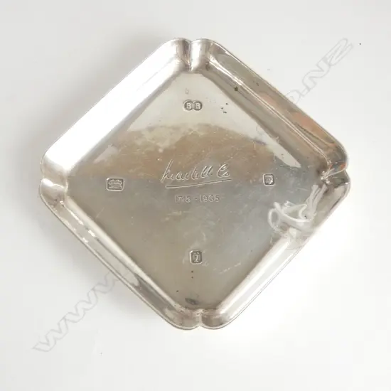 HEAVY SILVER ASHTRAY London 1964 130gms.