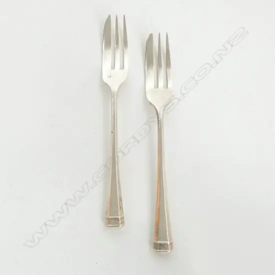 PR STERLING APEX SILVER CAKE FORKS 44gms
