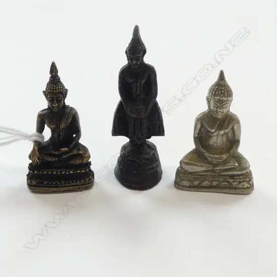 3 SMALL CAST METAL BUDDHAS; Ex John Perry Collection, H.35mm
