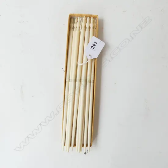 10 VINTAGE BONE CHOPSTICKS (NOT IVORY)