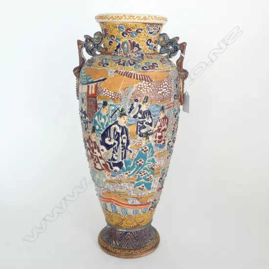 SATSUMA VASE LARGE MORIAGE STYLE TAISHO PERIOD. H.420mm