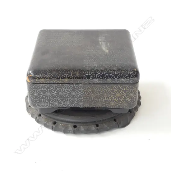 VINTAGE JAPANESE BLACK LACQUER & SILVER MON BOX + CARVED STAND Dia.245mm