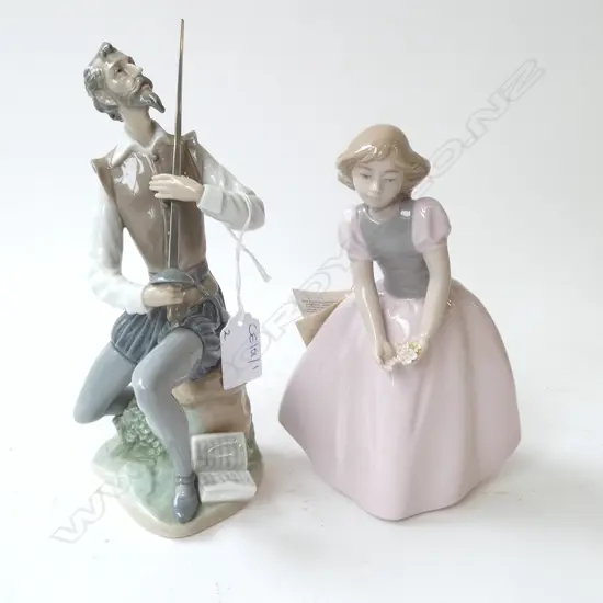 LLADRO #5357 DON QUIXOTE H.225mm + NADAL WOMAN (FINGER MISSING)
