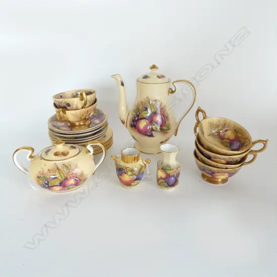 ANSLEY PAINTED FRUIT PATTERN COFFEE & TEASET WITH 6 C/S/P & 2 SMALL VASES 