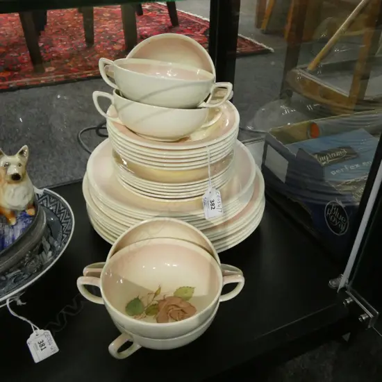 30 PC SUSIE COOPER PINK ‘PATRICIA ROSE’ DINNER SET 6 PLACE SETTING, D.255MM