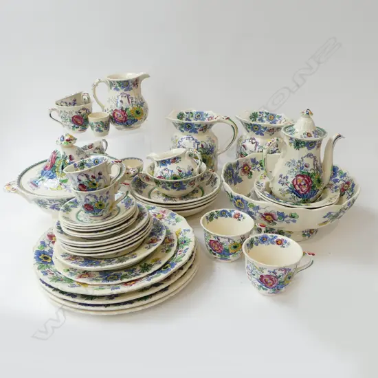 MASONS IRONSTONE 'STRATHMORE' PART DINNER SERVICE SET