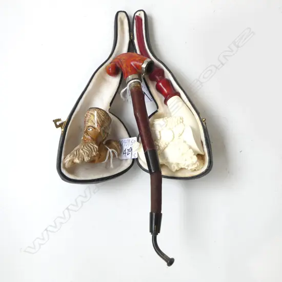 3 PIPES ONE BAKELITE DUTCH TYPE ONE  LONG BRIAR 390mm & A CARVED IONDIAN SIKH IMAGE BOWL ONLY  DAMAGED 