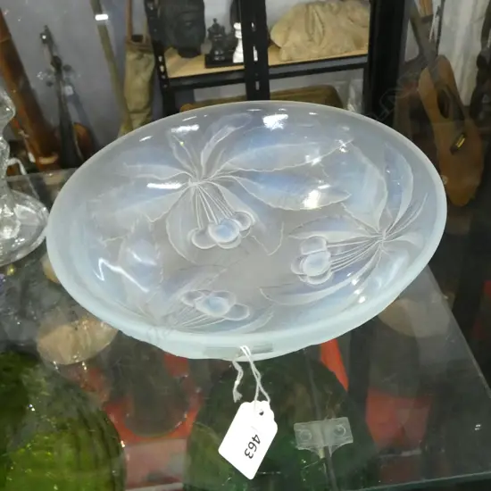 G. VALLON FRANCE OPALESCENT ART DECO CHERRIES BOWL C.1930, D.235MM H.75MM