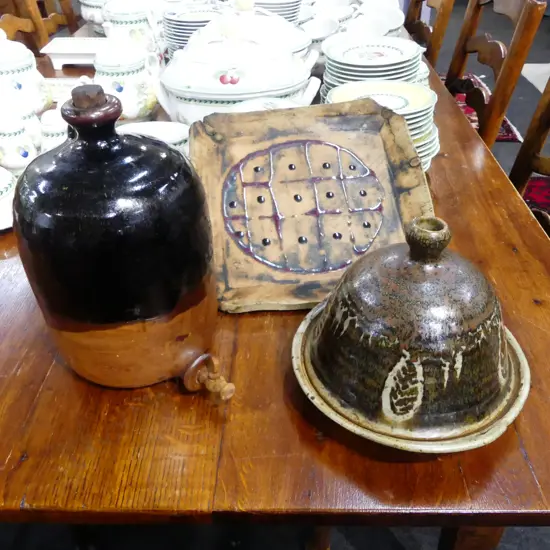 3 PCES STUDIO POTTERY INCL. SQUARE DISH 310x310mm