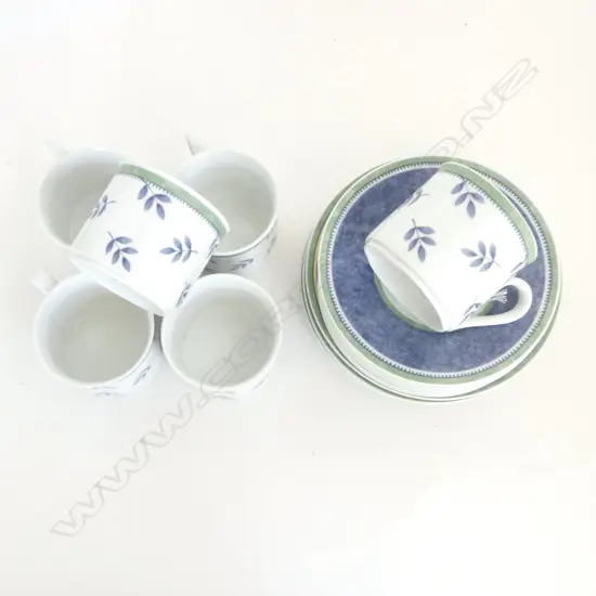 6 VILLEROY & BOCH 'SWITCH 3' PATTERN TRIOS