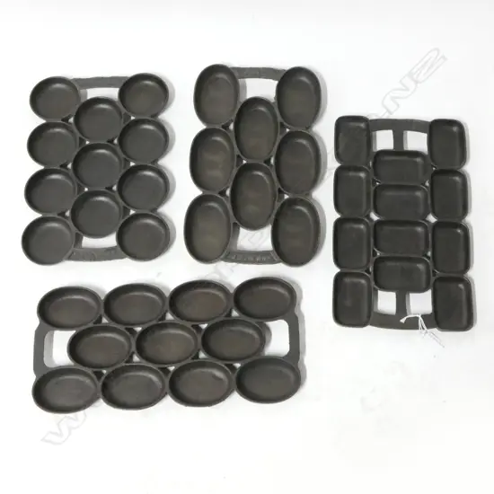 59/1529/1482/1350  4 VINTAGE CAST IRON GEM TRAYS L320MM