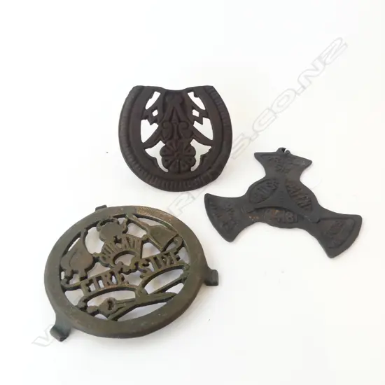 3 CAST IRON TRIVETS 180mm dia