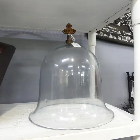 GLASS CLOCHE w. CROSS FORM HANDLE H.340mm