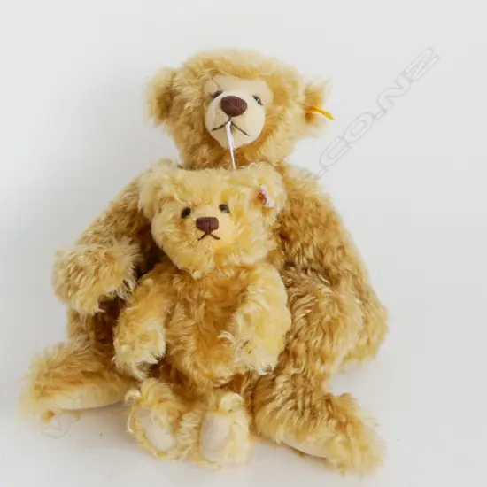 2 STEIFF TEDDY BEARS H.300, 210mm