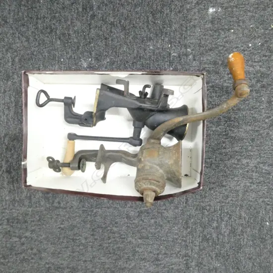 2 VINTAGE KITCHEN UTENSILS; MINCER & COFFEE GRINDER