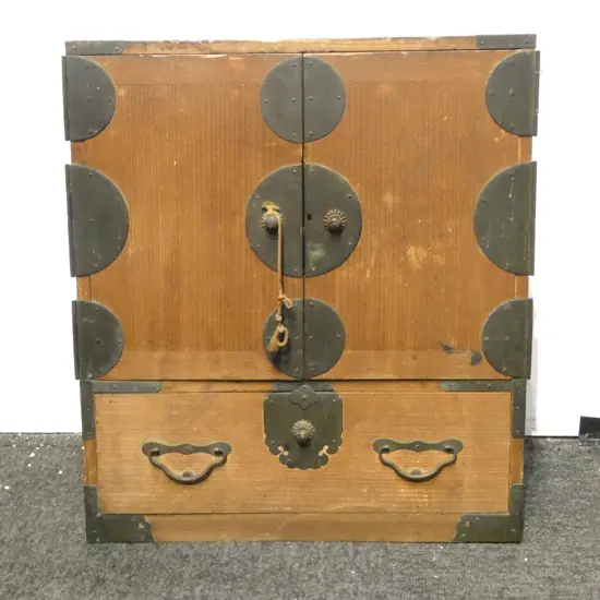 VINTAGE JAPANESE 7 DRAWER 2 DOOR COLLECTOR'S CHEST H.485mm