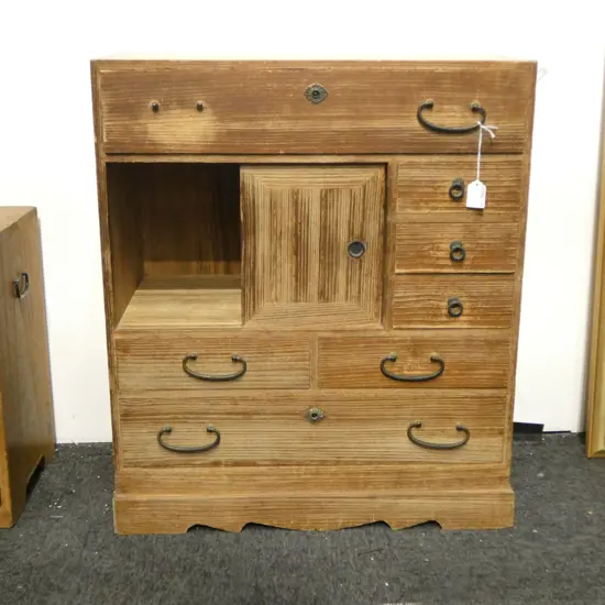 VINTAGE JAPANESE SHOP CHEST SMALL. 7 DRAWER 1 handle a.f. H.680mm