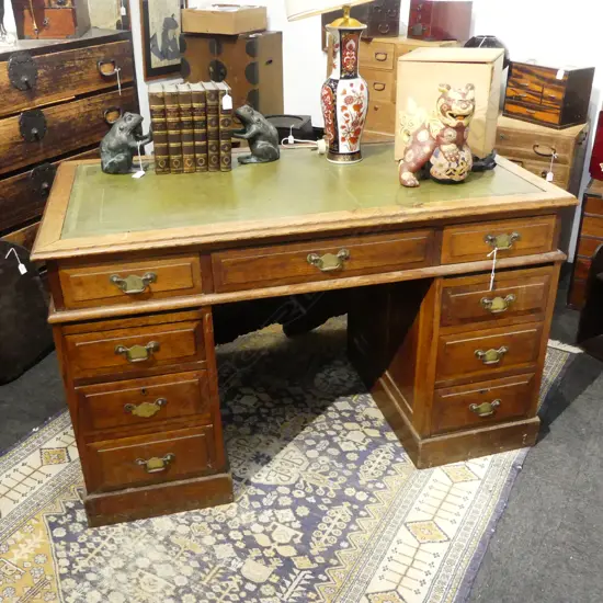 OAK DOUBLE PEDESTAL DESK, GREEN LEATHER TOP 1290x690x800mm