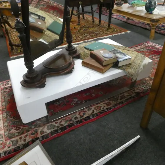 MODERN WHITE COFFEE TABLE 1405x805x305mm