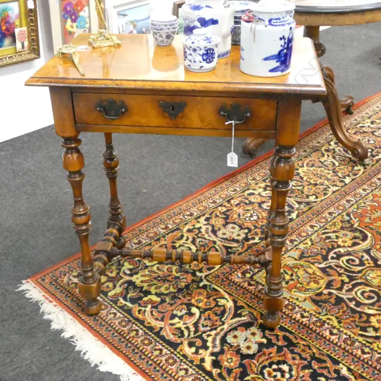 GEORGE I STYLE BURR WALNUT LOWBOY/SIDE TABLE w. DRAWER 660x405x725mm