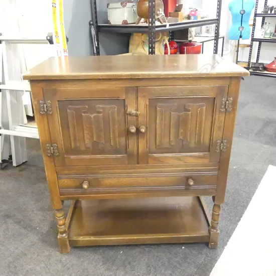 OAK CABINET w. LINEN FOLD DOORS 790x405x850mm