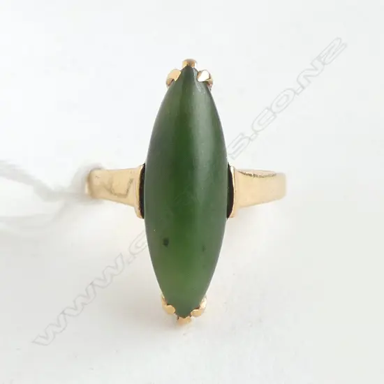 18ct GOLD & POUNAMU LOZENGE CABOCHON VINTAGE DESIGNER DRESS RING 6.2gms SIZE L1/2