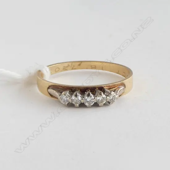 9ct GOLD 5 STONE DIAMOND RING 1.78gms SIZE P