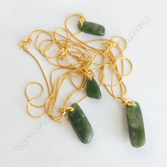 4 GP GREENSTONE PENDANT NECKLACES