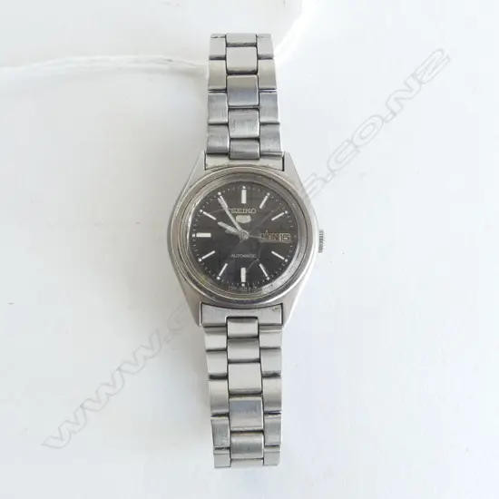 VINTAGE SEIKO 5 LADIES STAINLESS STEEL AUTO WRISTWATCH running