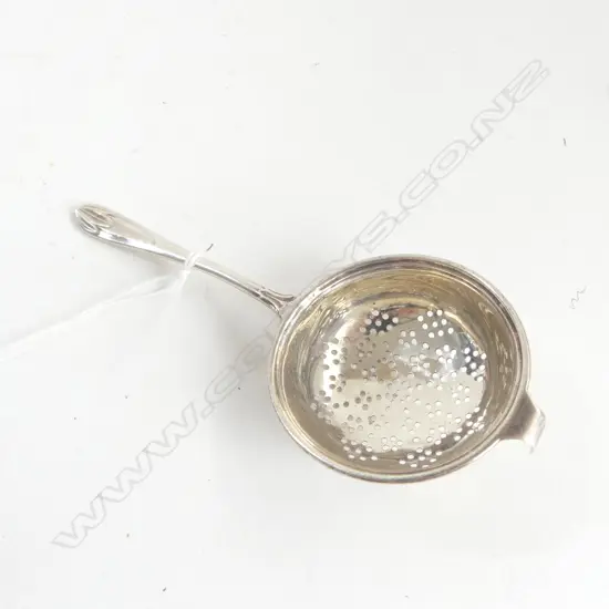 SILVER TEA STRAINER, SHEFF. 1938, 32gm