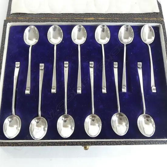 12 CASED STG SILVER SPOONS, HUKIN & HEATH Ltd, BIRMINGHAM 1946, 78gms